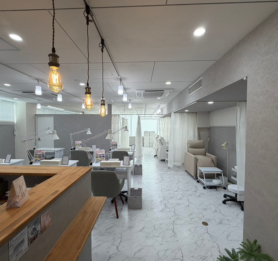 eyelash & nail studio Zen Karasuma